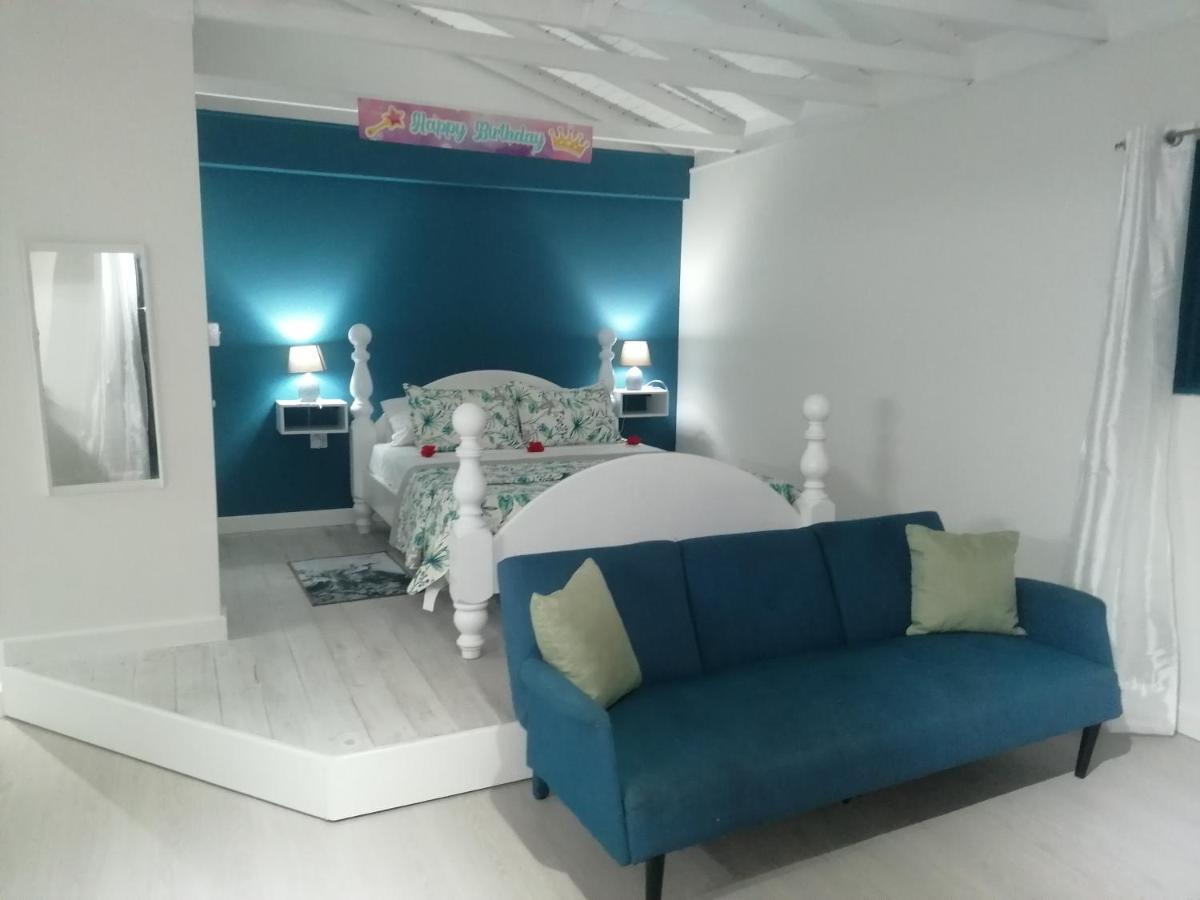 Casa Del Vega A Little Peace Of Heaven 호텔 캐스트리스 외부 사진